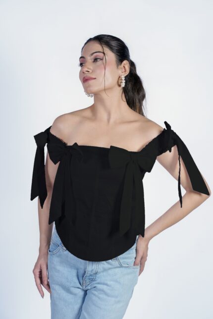 Bare-shouldered Bow Detailed Top - Black