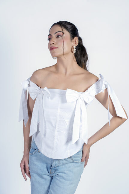 Bare-shouldered Bow Detailed Top - White